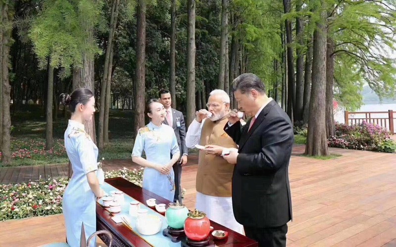 Enshi yulu - Xi, Modi   2018 Wuhan, China